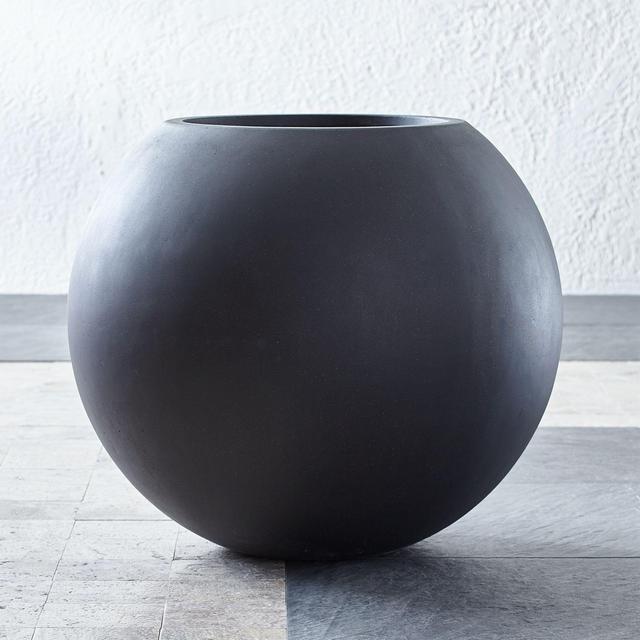 Sphere Large Dark Grey Planter