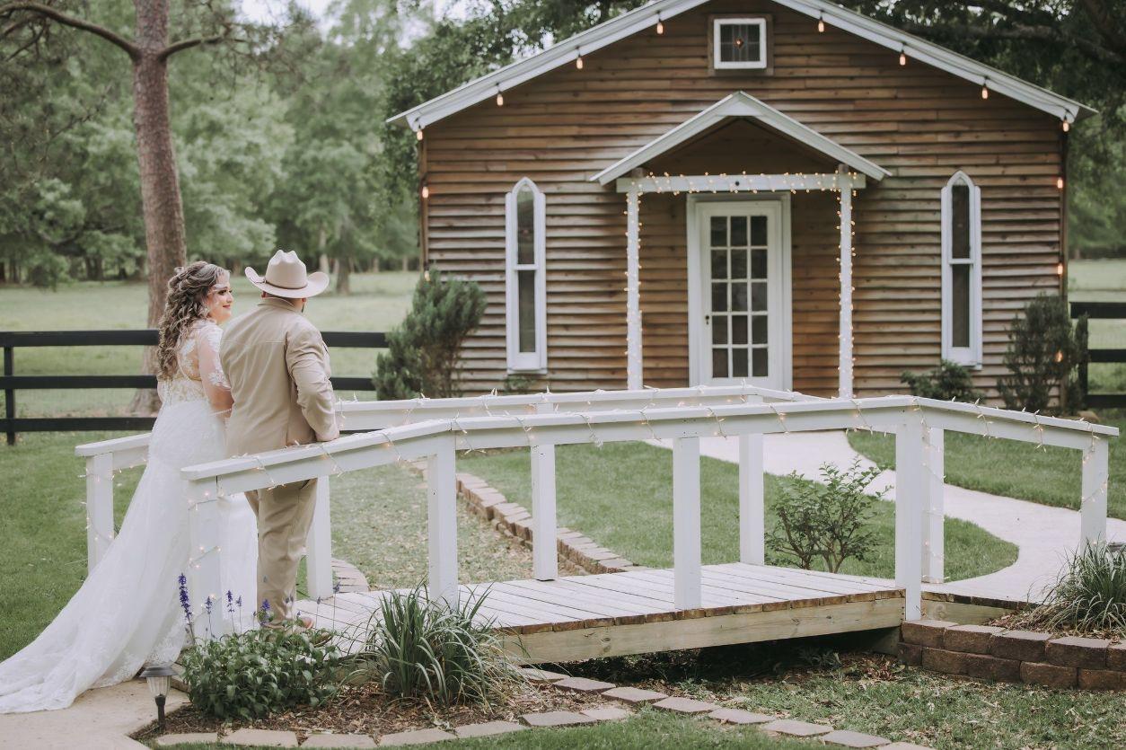 SJP Ranch | Wedding Venues | Cost, Reviews \u0026 Photos | Zola, image size:1254x835