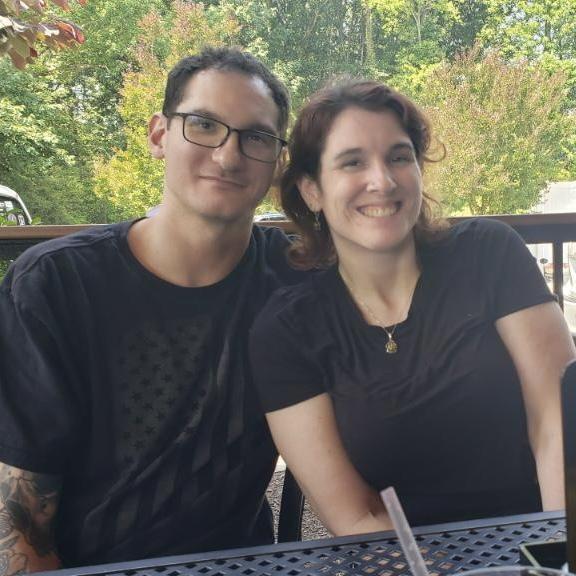 Meeting up with friends and making memories. Steph was lucky enough to spend time with a dear friend, Johanna, and her boyfriend. Steph was elated to introduce Johanna to her mom and her new husband.