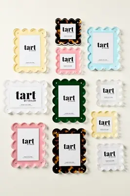 Acrylic Scalloped Picture Frame