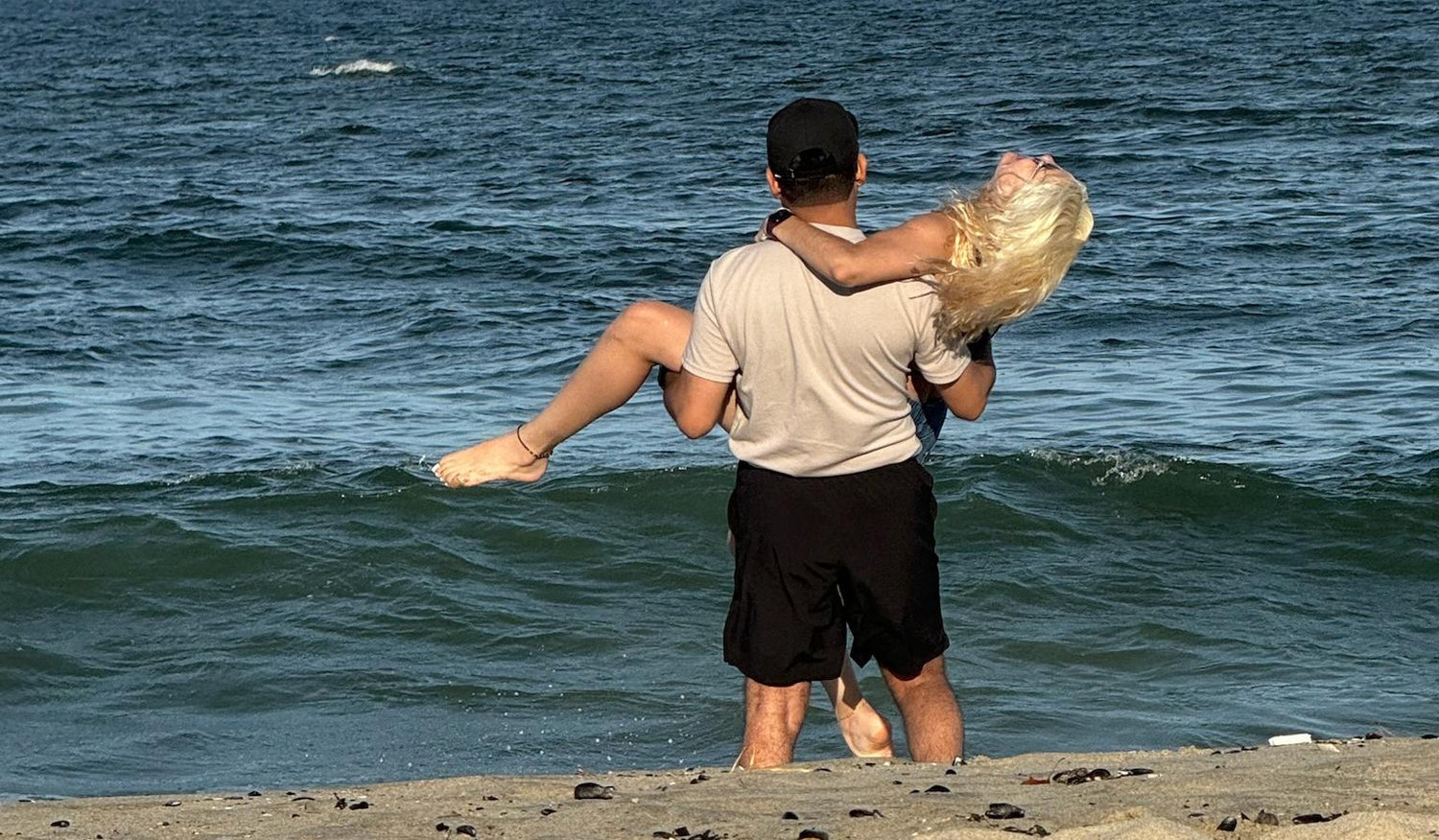 The Wedding Website of Ashley Alvarez and Kelvin Moran