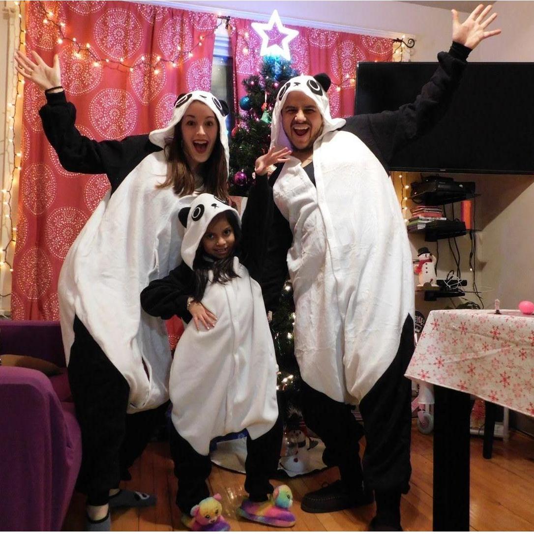 Panda family! Thanks to Maria's pj gifs!