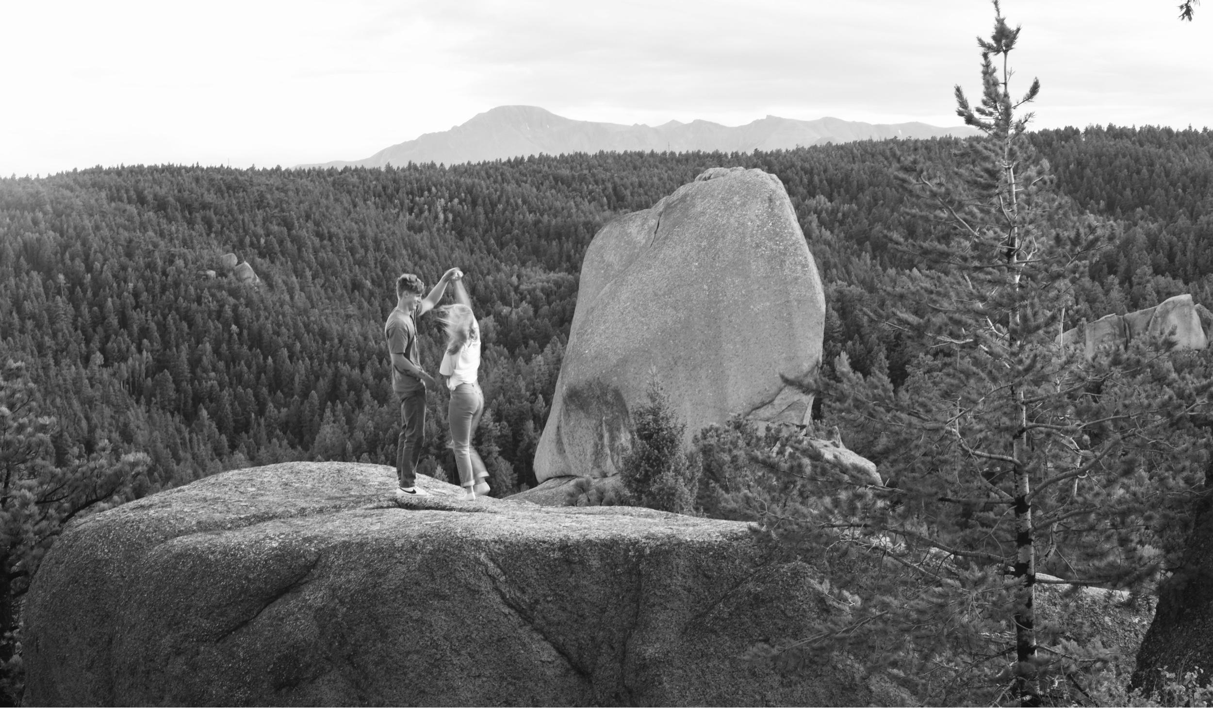 The Wedding Website of Julia Ahrendt and Charlie Goertz