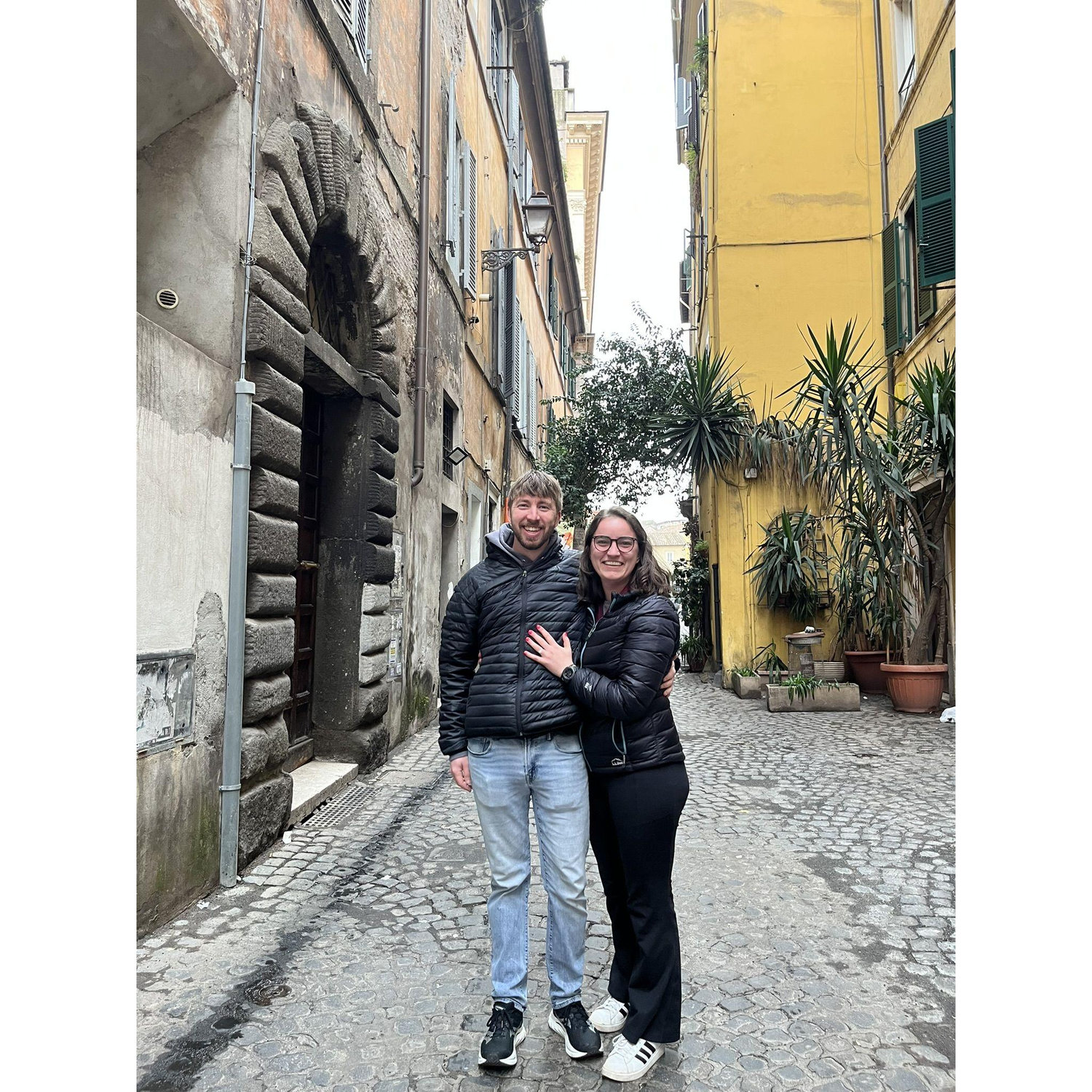 Keelin's pretty sure she said, "We got married, today!" in Italian to the woman who took this photo. Close enough.