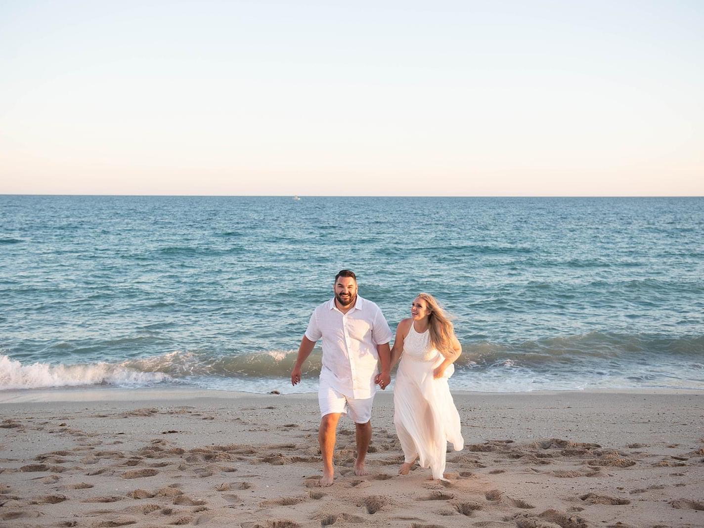 The Wedding Website of Amanda Cole and Dereck Raymond