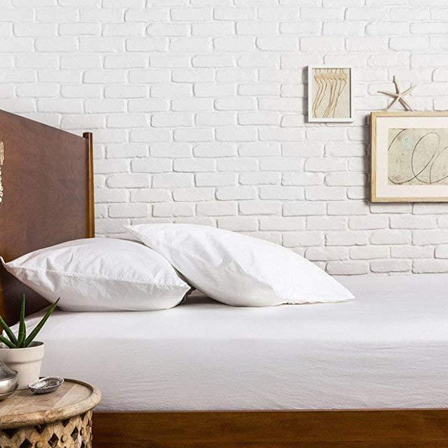 100% Egyptian Cotton Sateen Weave 800 Thread Count King Fitted Sheet with Elastic All Around - Fits Mattress Upto 18 inches White