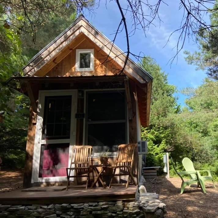 The super cute tiny home we stayed in near Petoskey!