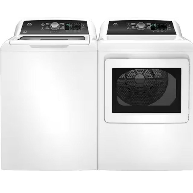 GE 4.5 cu. ft. Water Level Control Top Load Washer and Dryer in White GTW585BSVWS