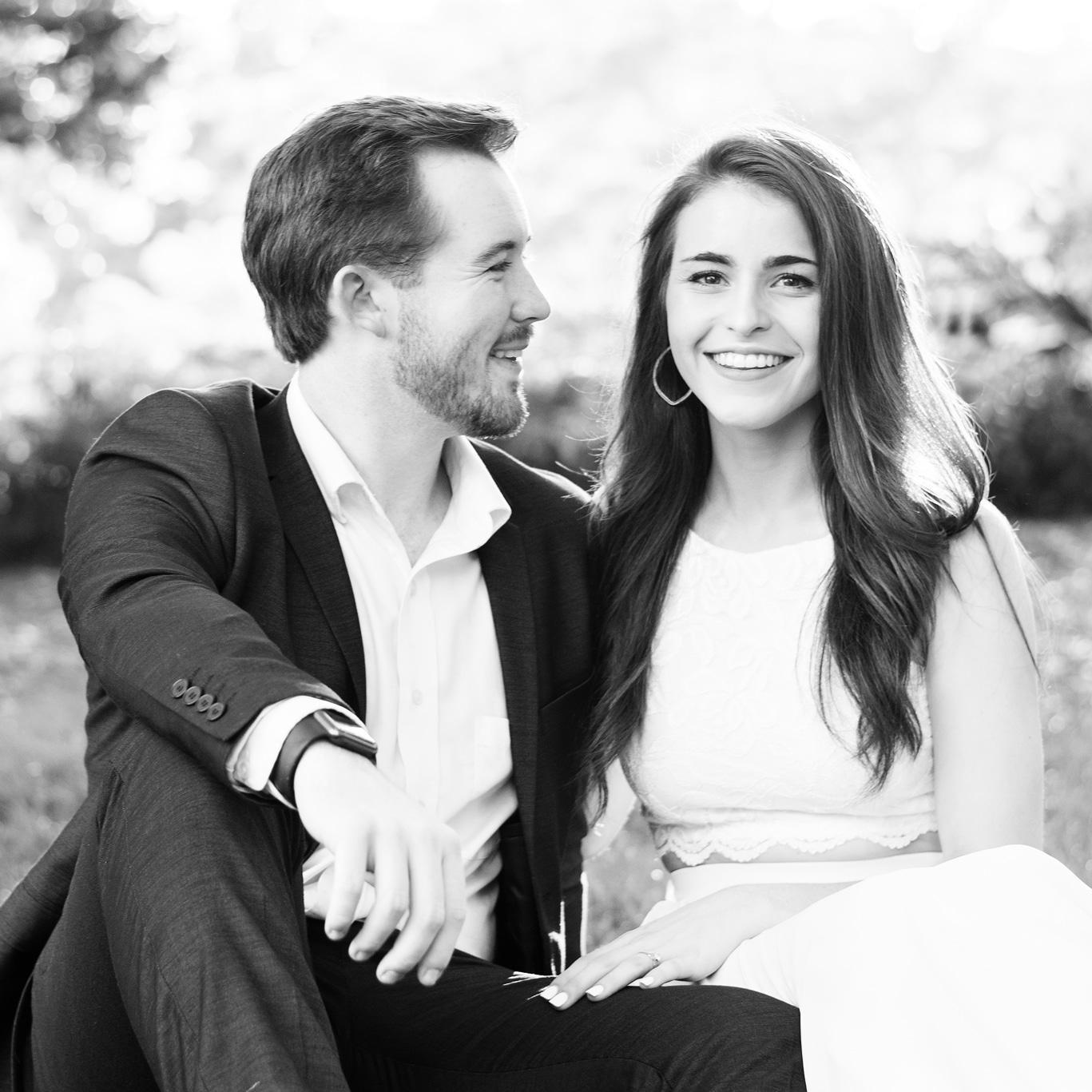 Engagement Pictures by Andrew Swindle Photography