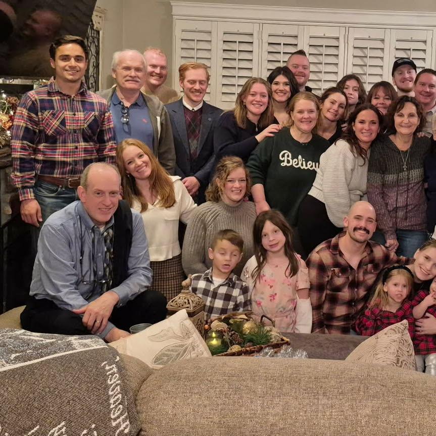 Christmas with the Russell family (2025)