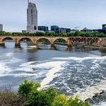 Stone Arch Bridge (Mississippi River)