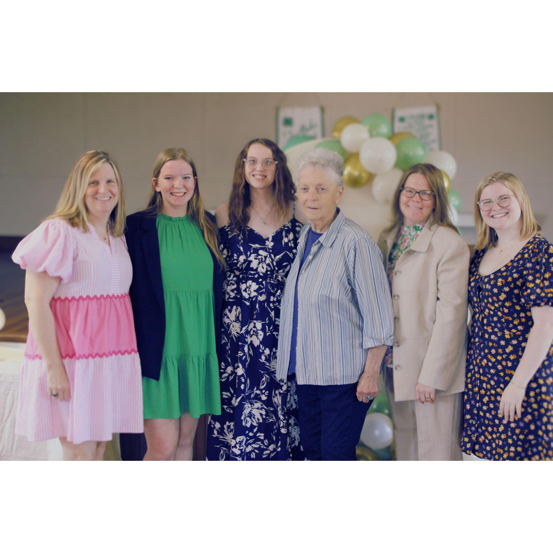 Bridal Shower Kristina with Shara, Elizabeth, Nancy, Tammy, and Norah