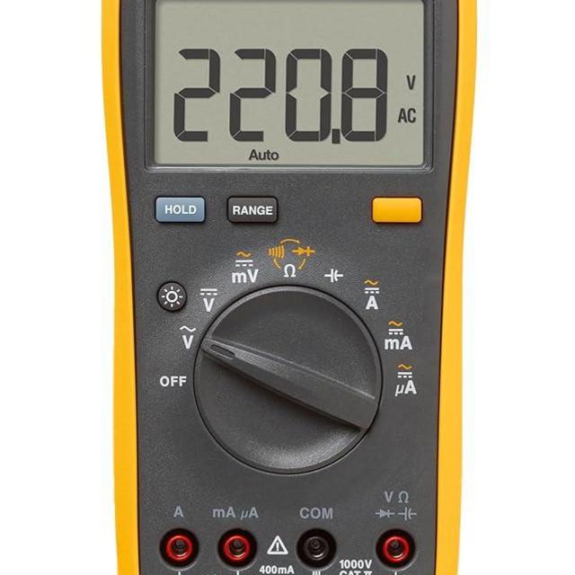 Fluke 15B+ Digital Multimeter, for Electrical Applications, Measures AC/DC Voltage and Current Measurements up to 1000V and 10A, Along with Resistance, Continuity, Diode, and Capacitance Capabilities
