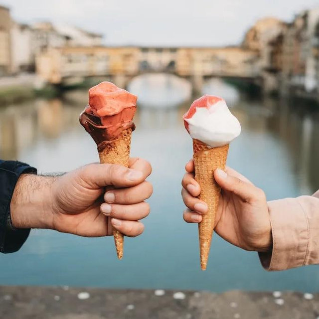 Gelato Stops Around the Lake