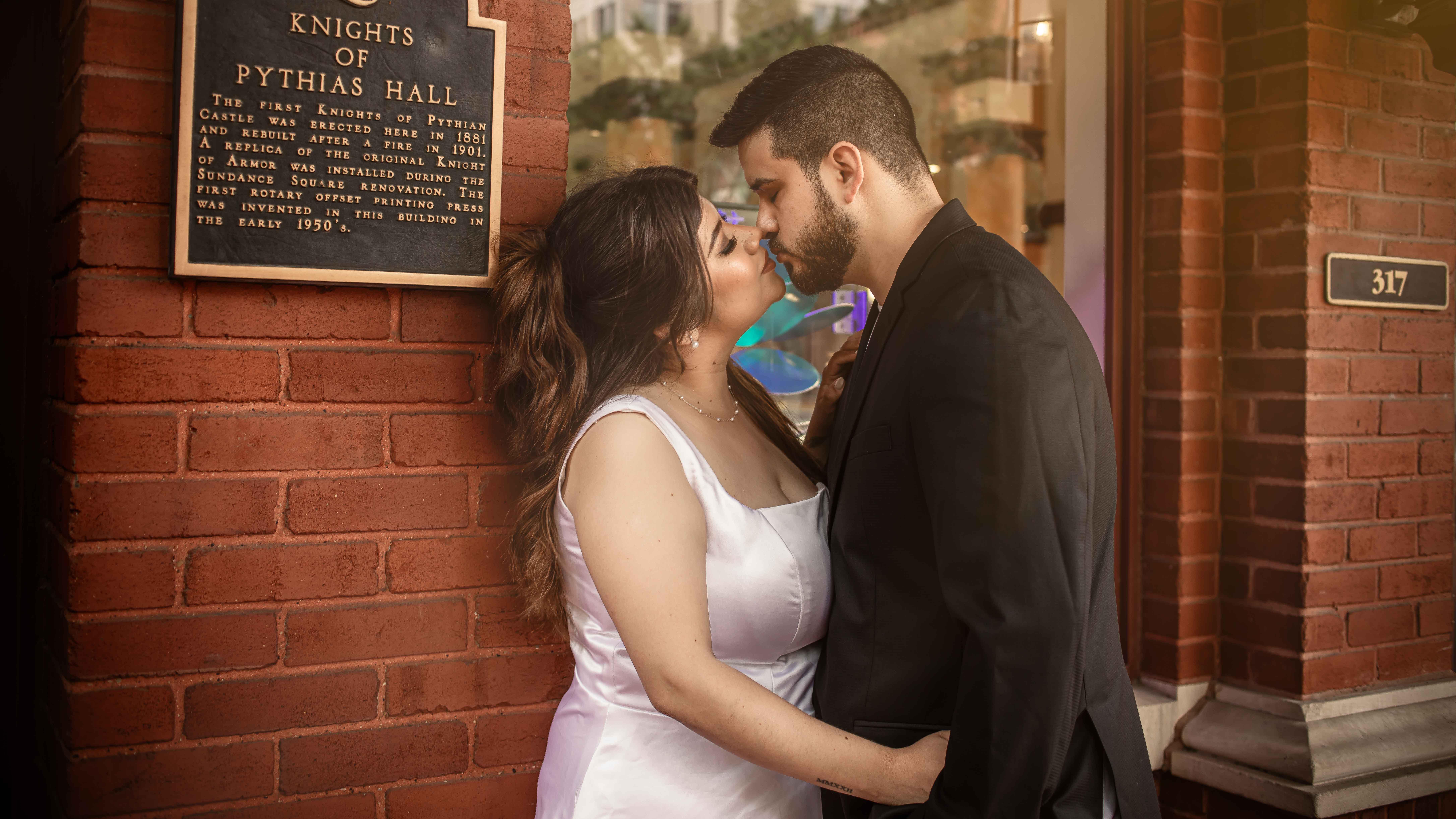 The Wedding Website of Diana Torres and Richard Horton