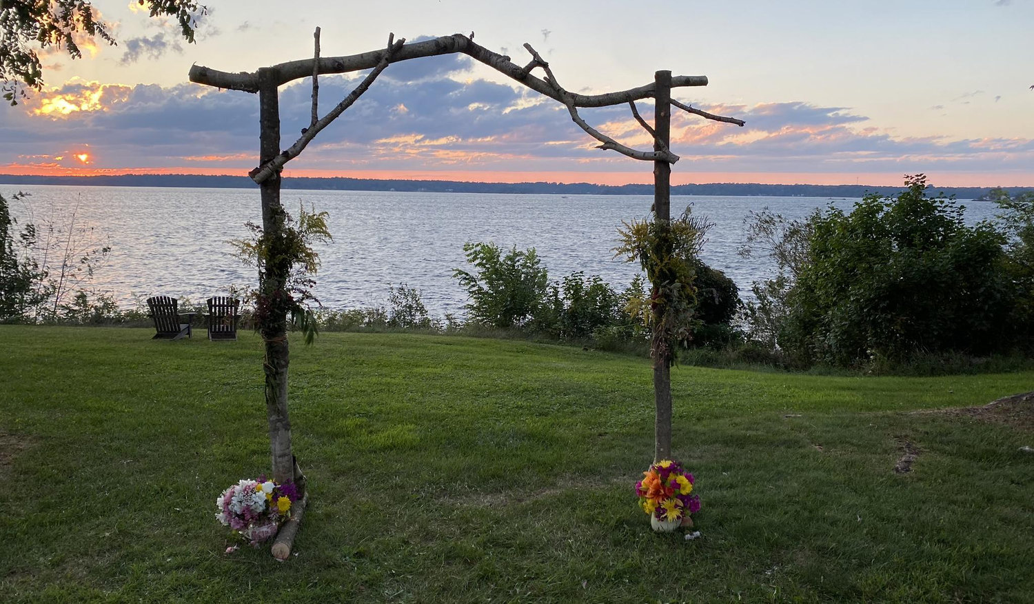 The Wedding Website of Evelyn Duenas and Jaden Lando