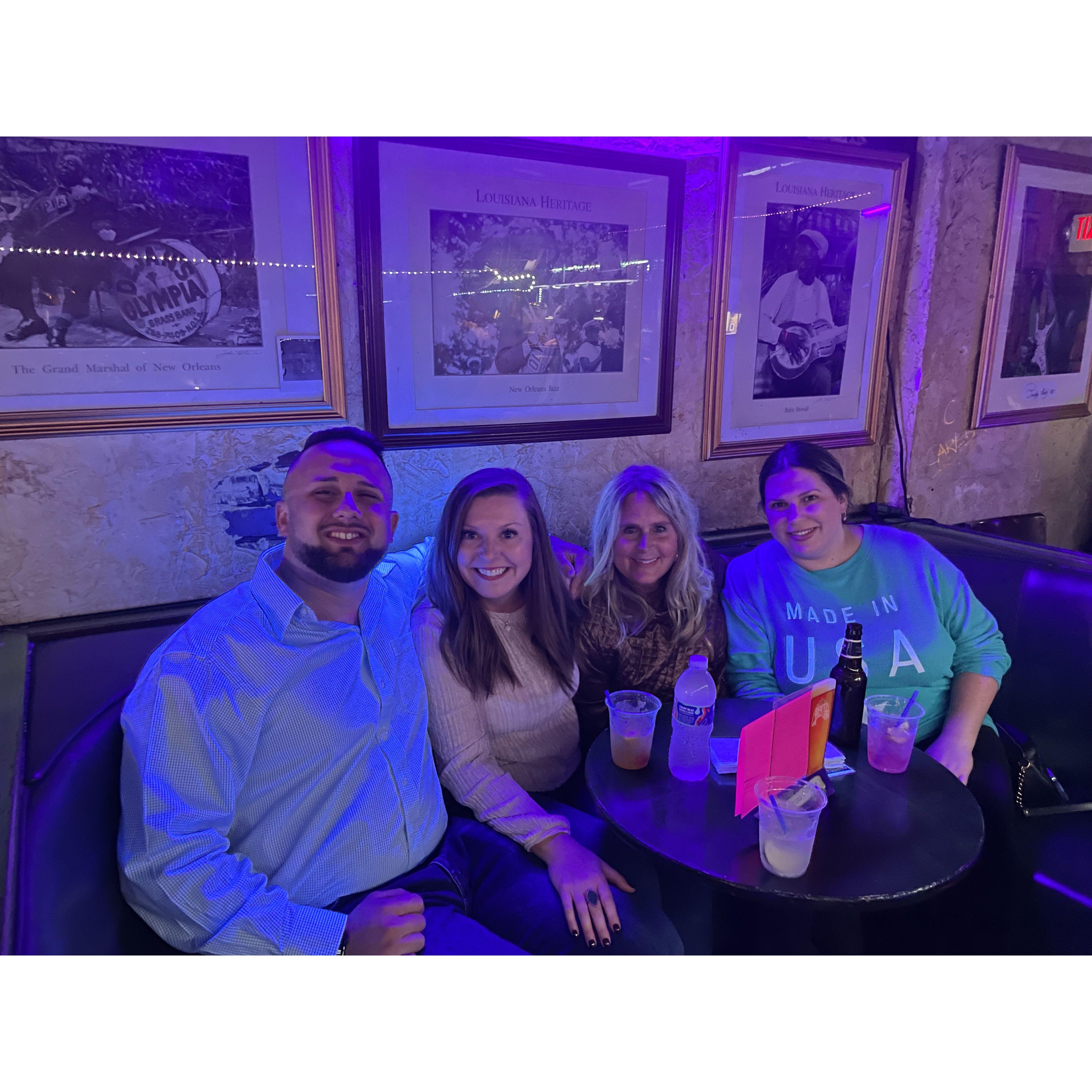 Introducing Alex to downtown Nashville music vibes with Amanda's best friends, Tracey & Jessica!