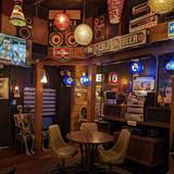 Ate Track Bar & Grill