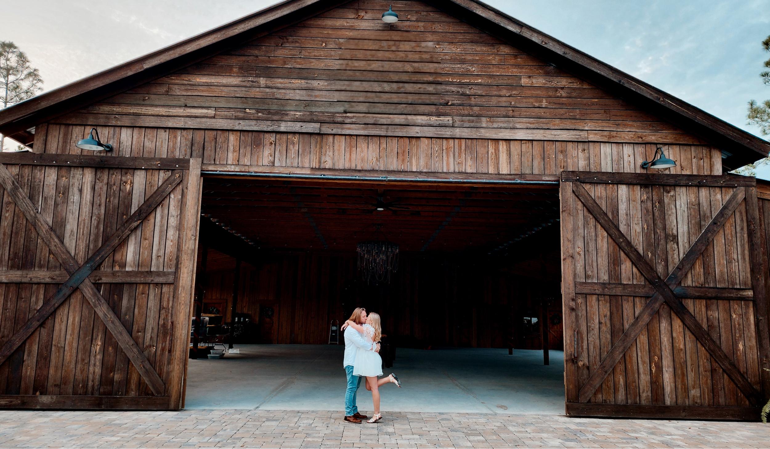 Seanna Wilder and Tyler Hall's Wedding site