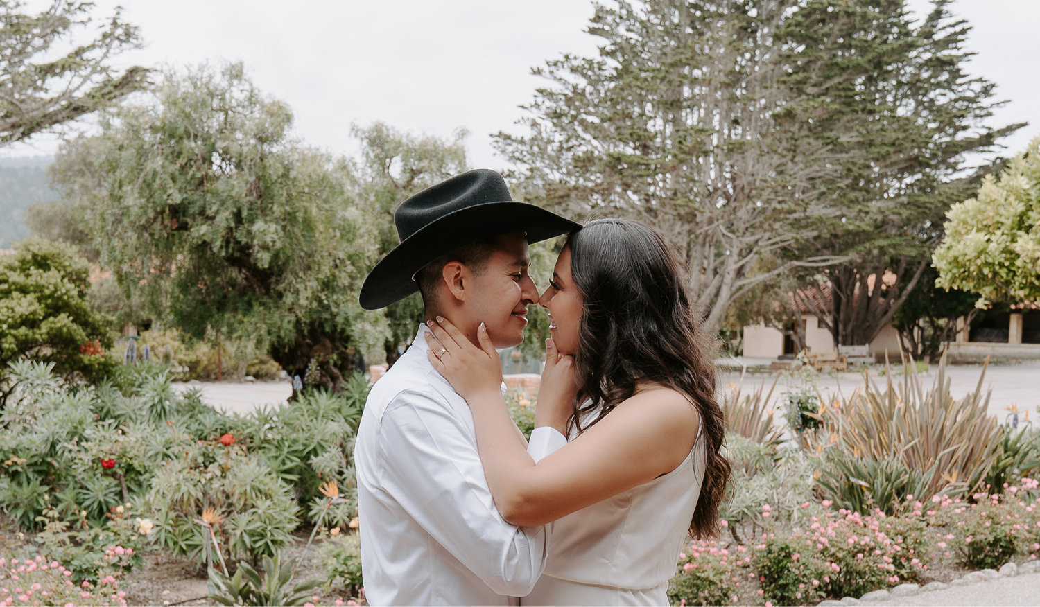 The Wedding Website of Lupita Alvarado and Aldo Guzmán