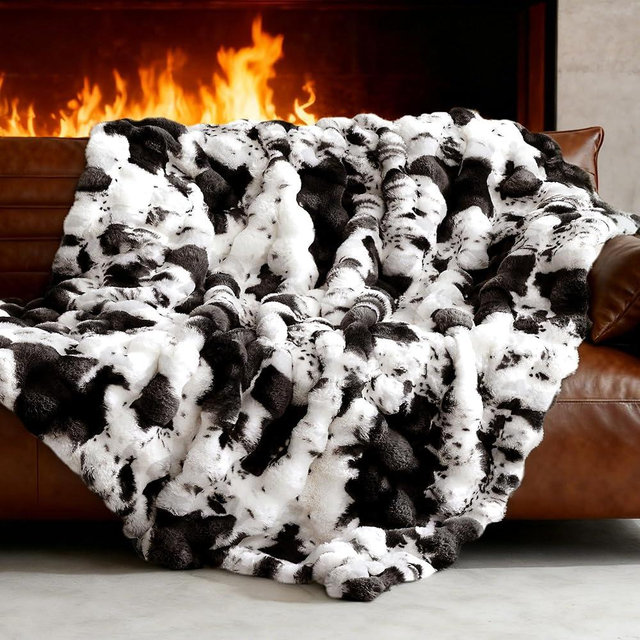 VFROO Ultra Plush Bubble Faux Rabbit Fur Blanket – 950GSM Thick Fluffy Throw Blanket for Bed, Couch, Sofa, or Gift, 60" × 80", Black Cow