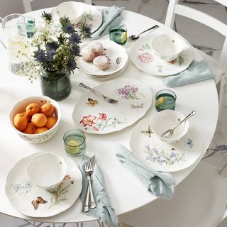Lenox, Butterfly Meadow II Mirror 65-Piece Flatware Set, Service