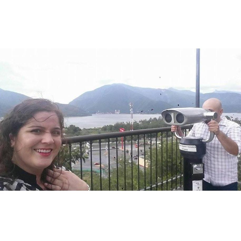 Cásate con quien te mire como yo te miro a ti mi reina. Villa de Santiago NL.