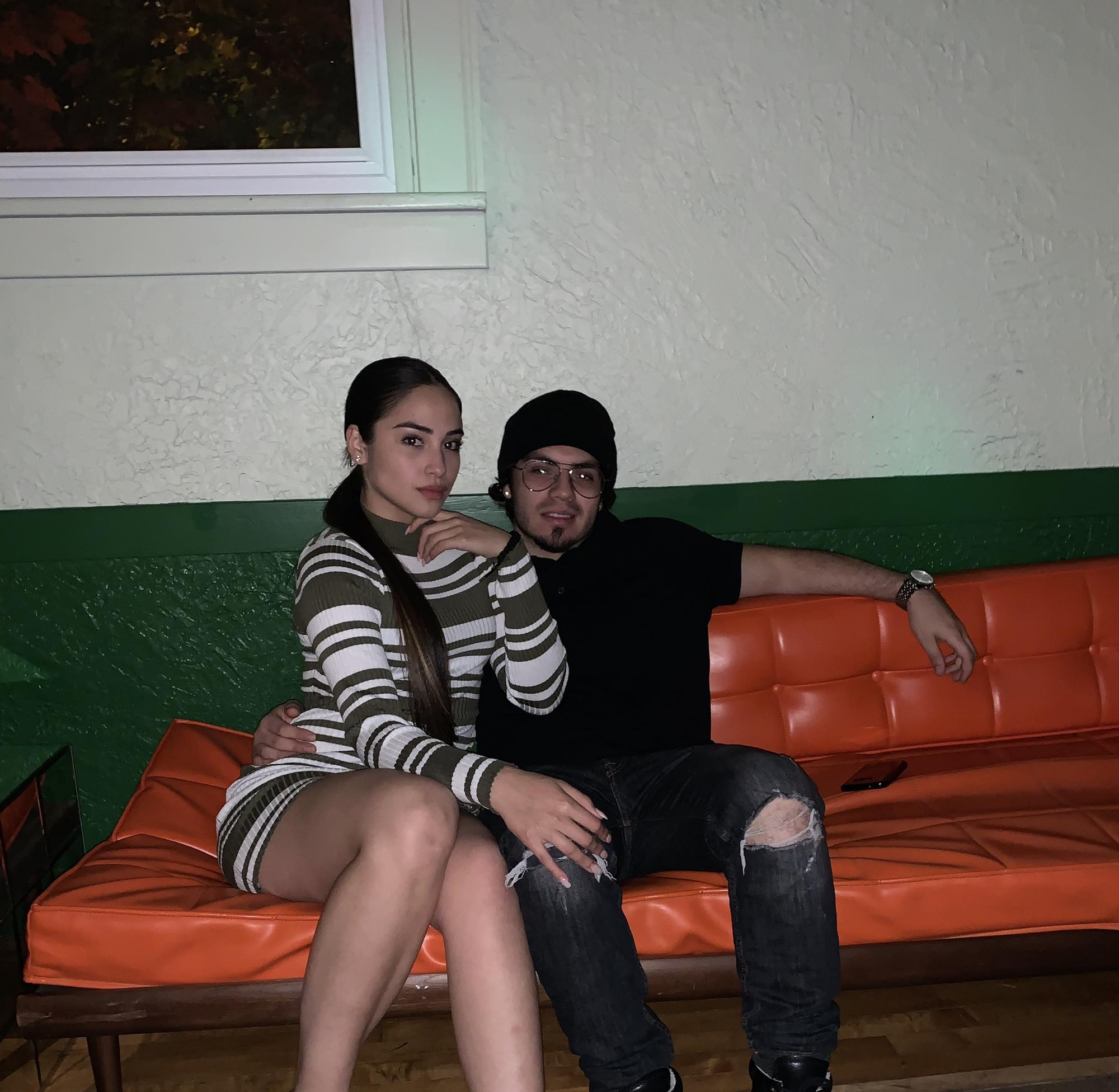 In downtown Seattle on our first month of dating🌃