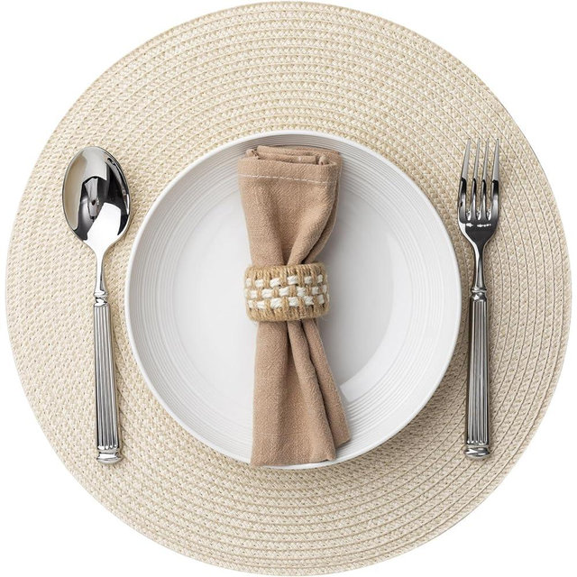 Baroyal Round Placemats Set of 6 Plastic Woven Placemats Washable Wipeable Table Mats for Dining Table Heat Resistant Non-Slip Circle Place Mats (Beige)