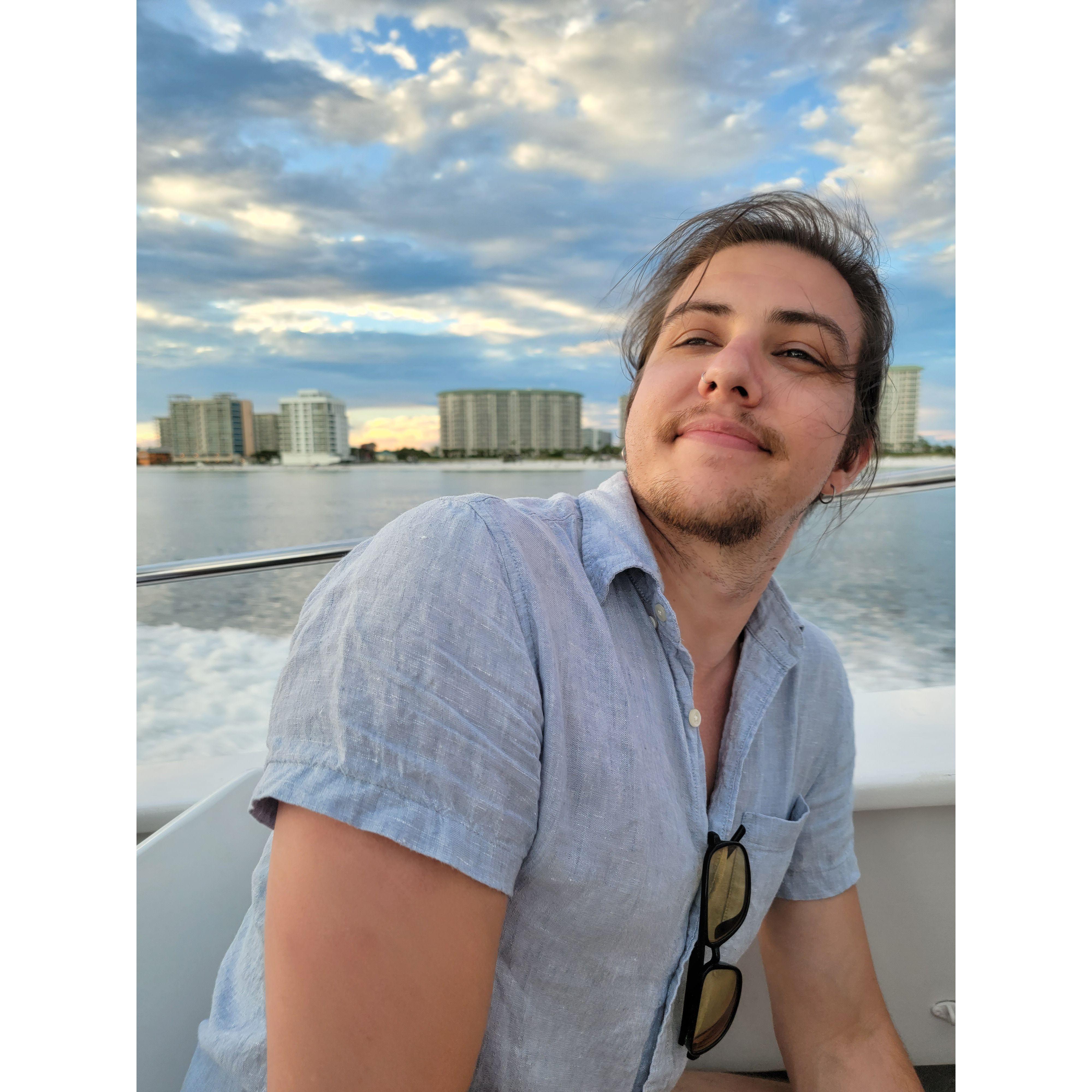 August 2022: Katlin teaches Andrew how to have a beach vacation in Destin