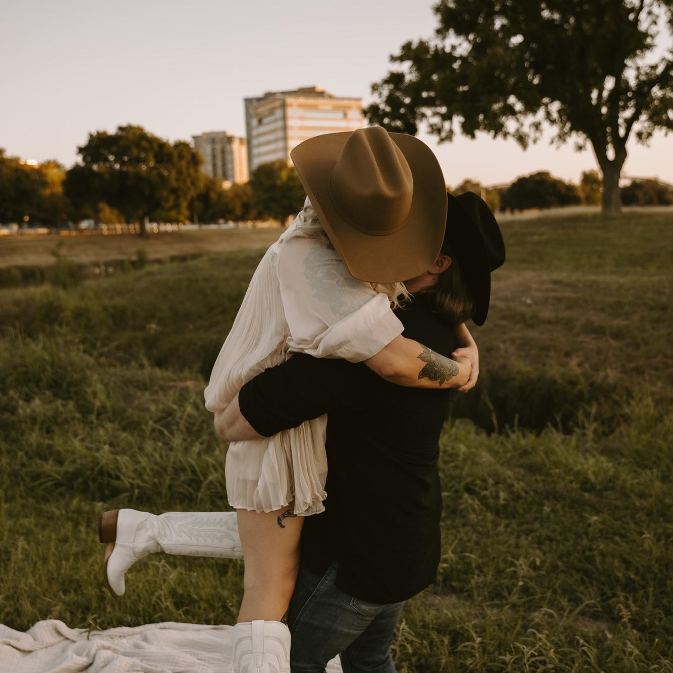 ENGAGEMENT PIC FUN!!