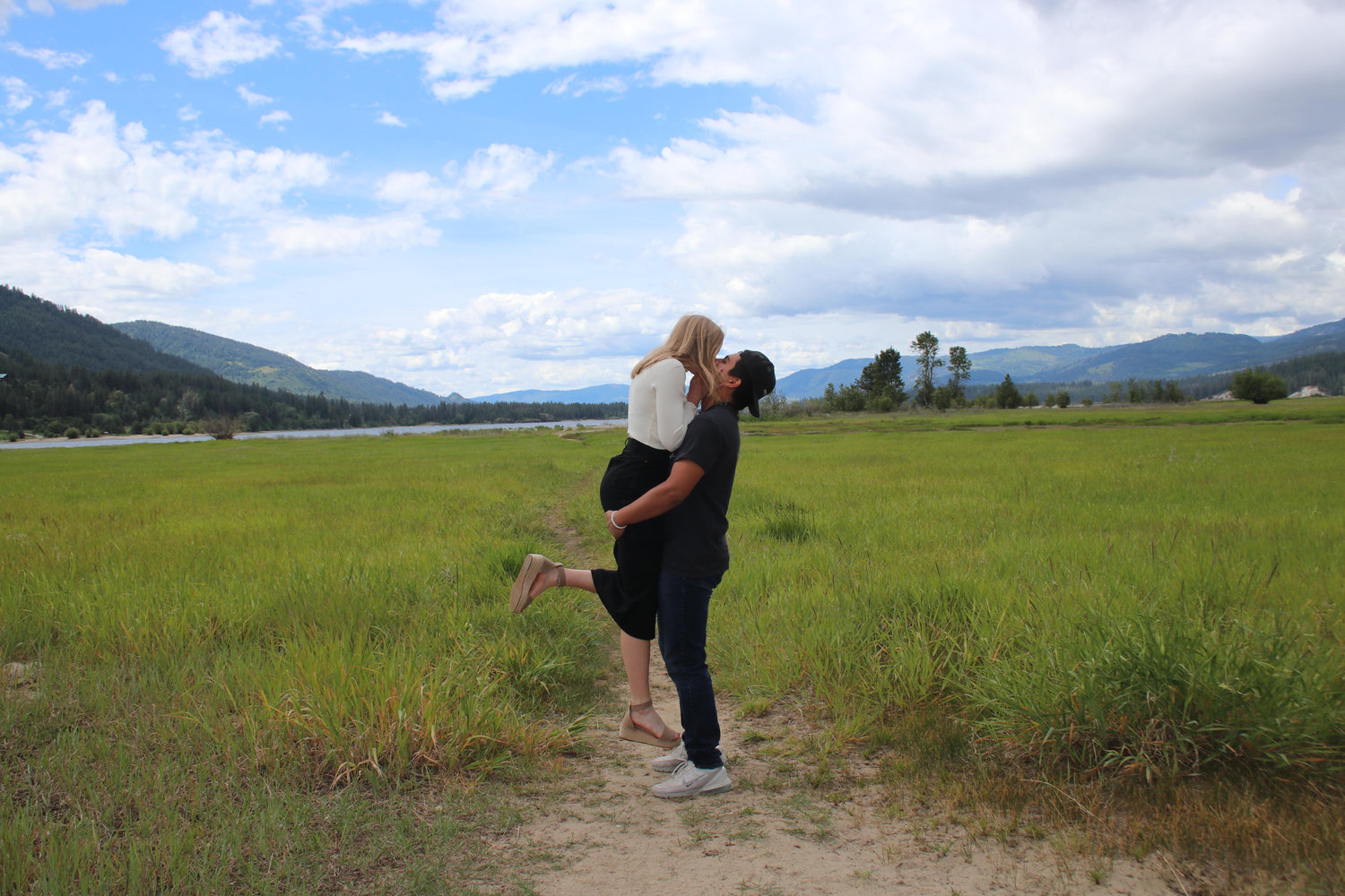 The Wedding Website of Mya Edwards and Issac Bair