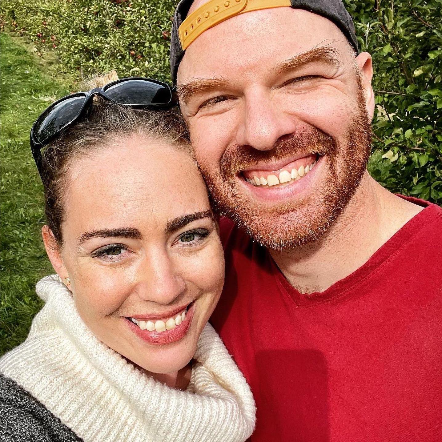 My first time meeting Jon's whole family (and picking some apples!) • 2022