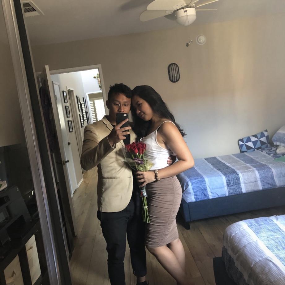 3 Year Anniversary (2019) - 18 & 19 yrs old | Redondo Beach, California | Andre & Marian ate seafood and walked around the Redondo Pier under the stars.