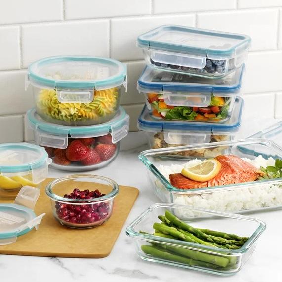 Snapware 18-piece Pyrex Glass Food Storage Set (Purple & Blue)