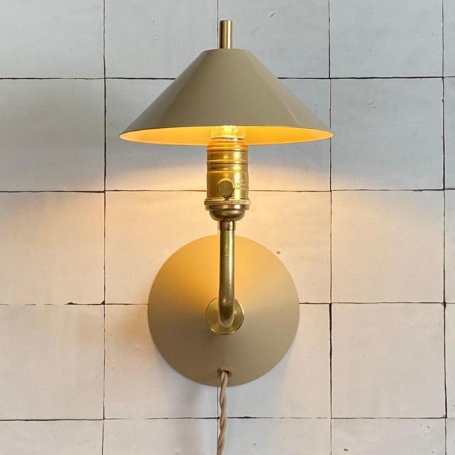 Plug in wall sconce •  The Bungalow Light • Dimming Wall Lamp