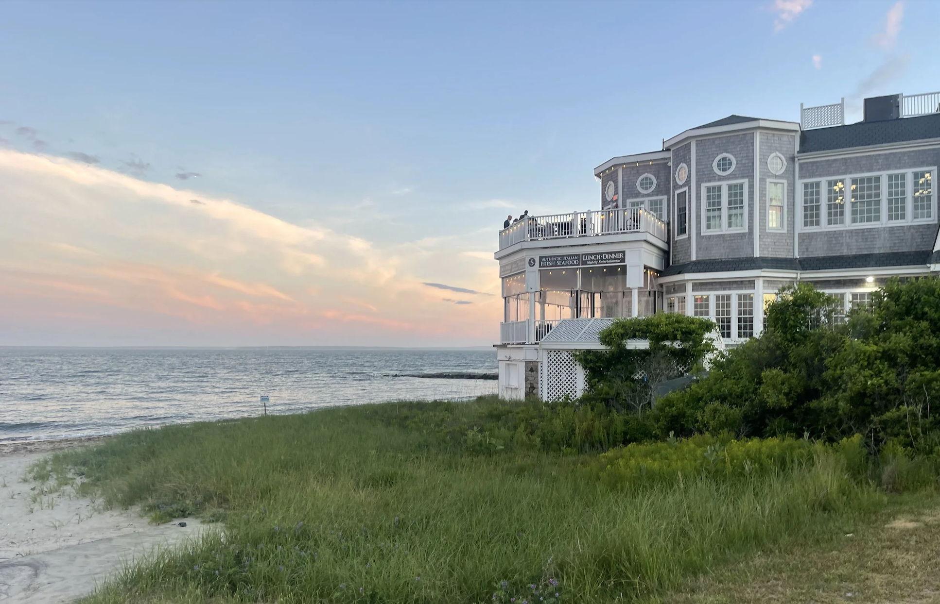 The Wedding Website of Stephanie Jamieson and Leonardo Atkinson