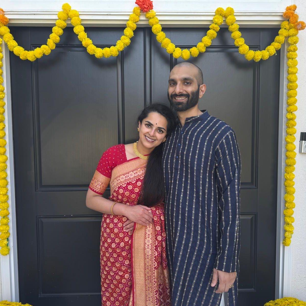 October 2025: first Vijayadashmi puja (a tradition Adhithi has partaken in every
year since she was little) together, made more special by Adhithi wearing a sari gifted to her by Parth’s mother