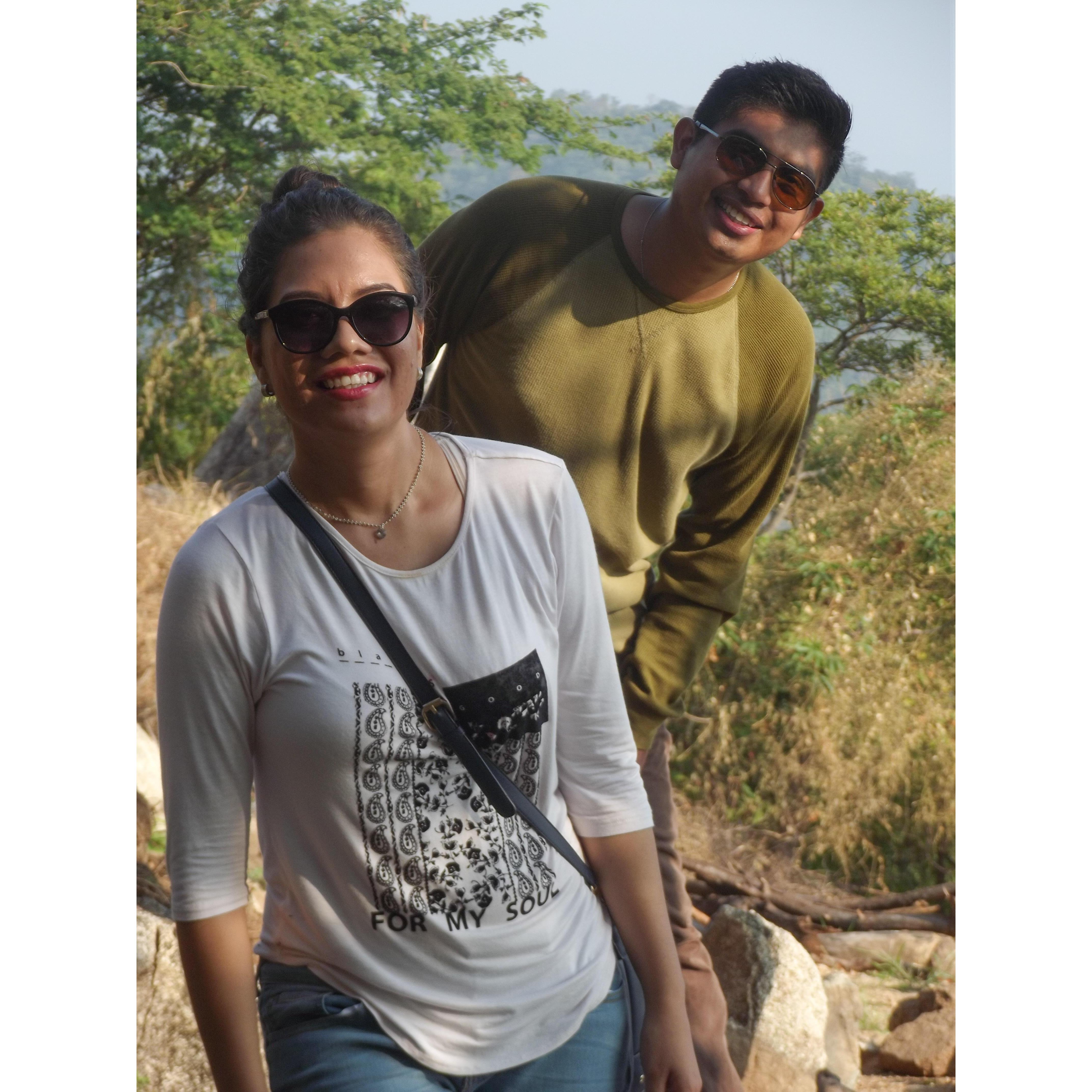 Hiking with some friends after watching the sunrise in Salina Cruz, Oaxaca, Mexico.
Nov/03/17