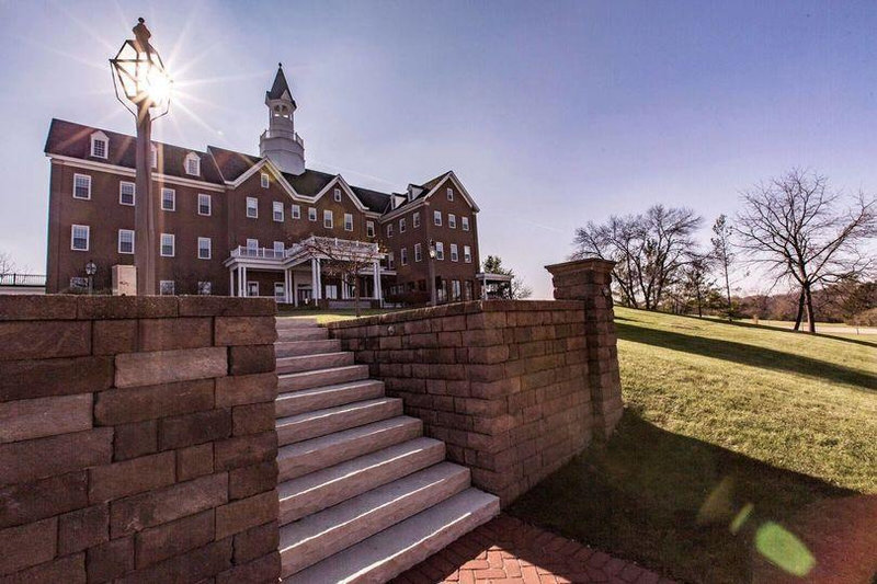 The Delafield Hotel | Wedding Venues | Cost, Reviews & Photos | Zola