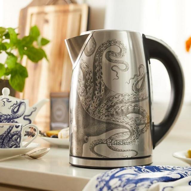 Cuisinart Caskata PerfecTemp 1.7-Liter Capacity, Cordless 1500-Watts for Fast Heat Up, Stay Cool Non-Slip Handle CPK-17P1CK