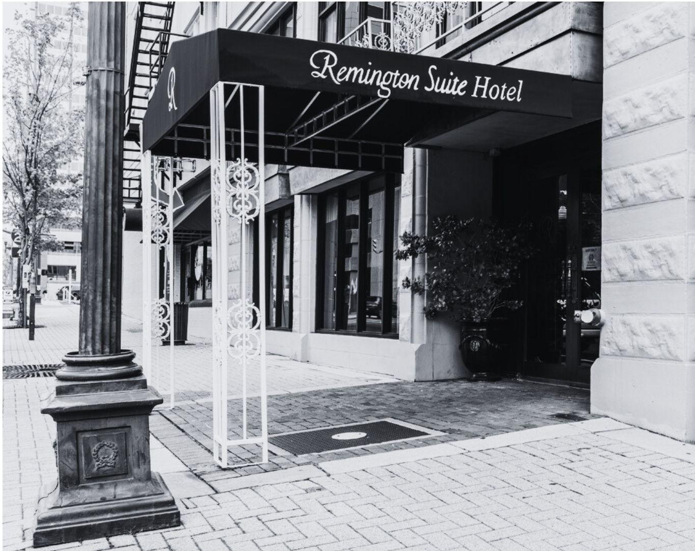 The Wedding Website of Tori Spraggins and Sam Taylor