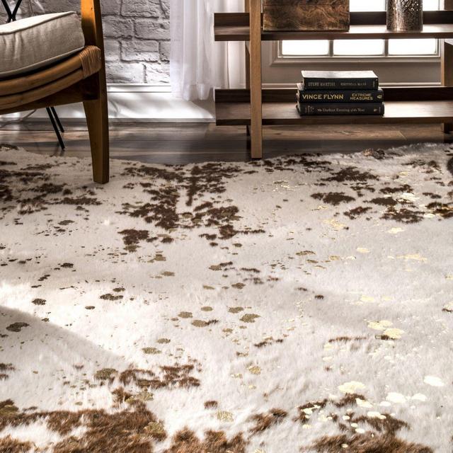 (SMALLEST SIZE) Brown Macchiato Faux Cowhide Area Rug