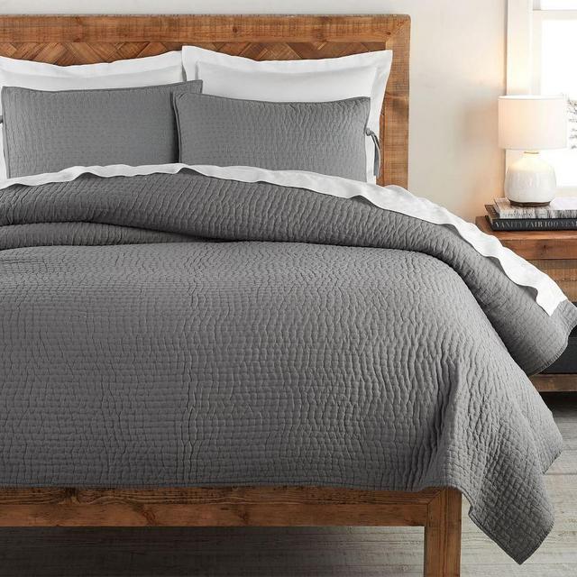 Flagstone Gray Pick-Stitch Handcrafted Cotton/Linen Quilt, Full/Queen