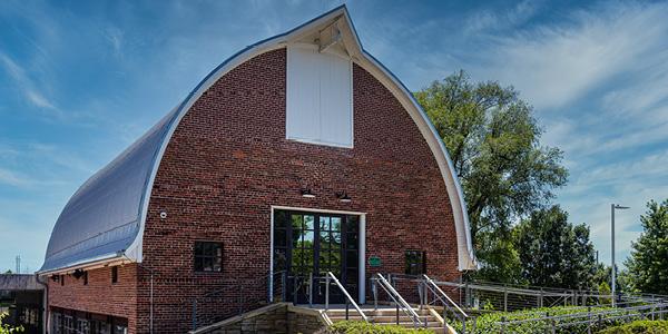The Wedding Website of Taryn Schindler and Richard Newsom II