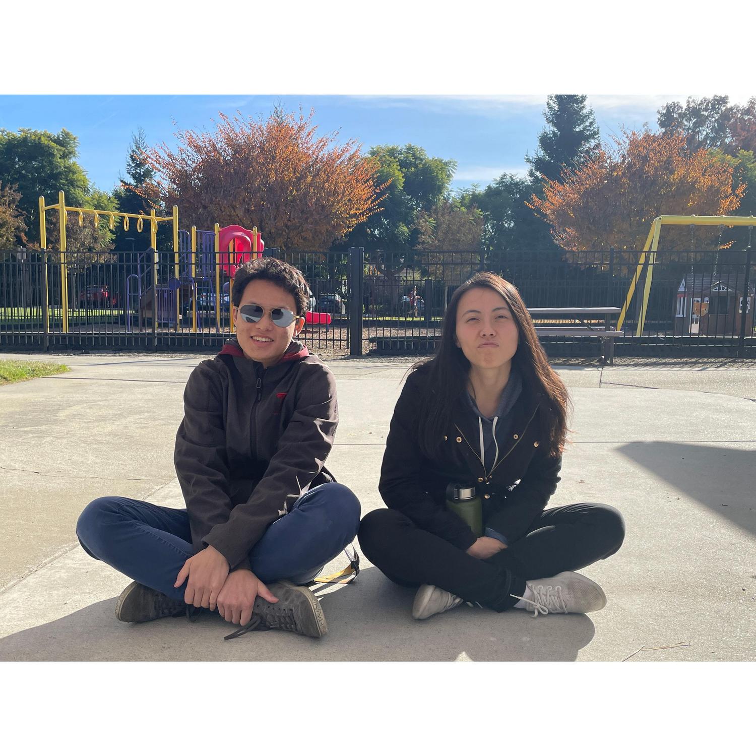 baking in the sun after church... we like warmth :3