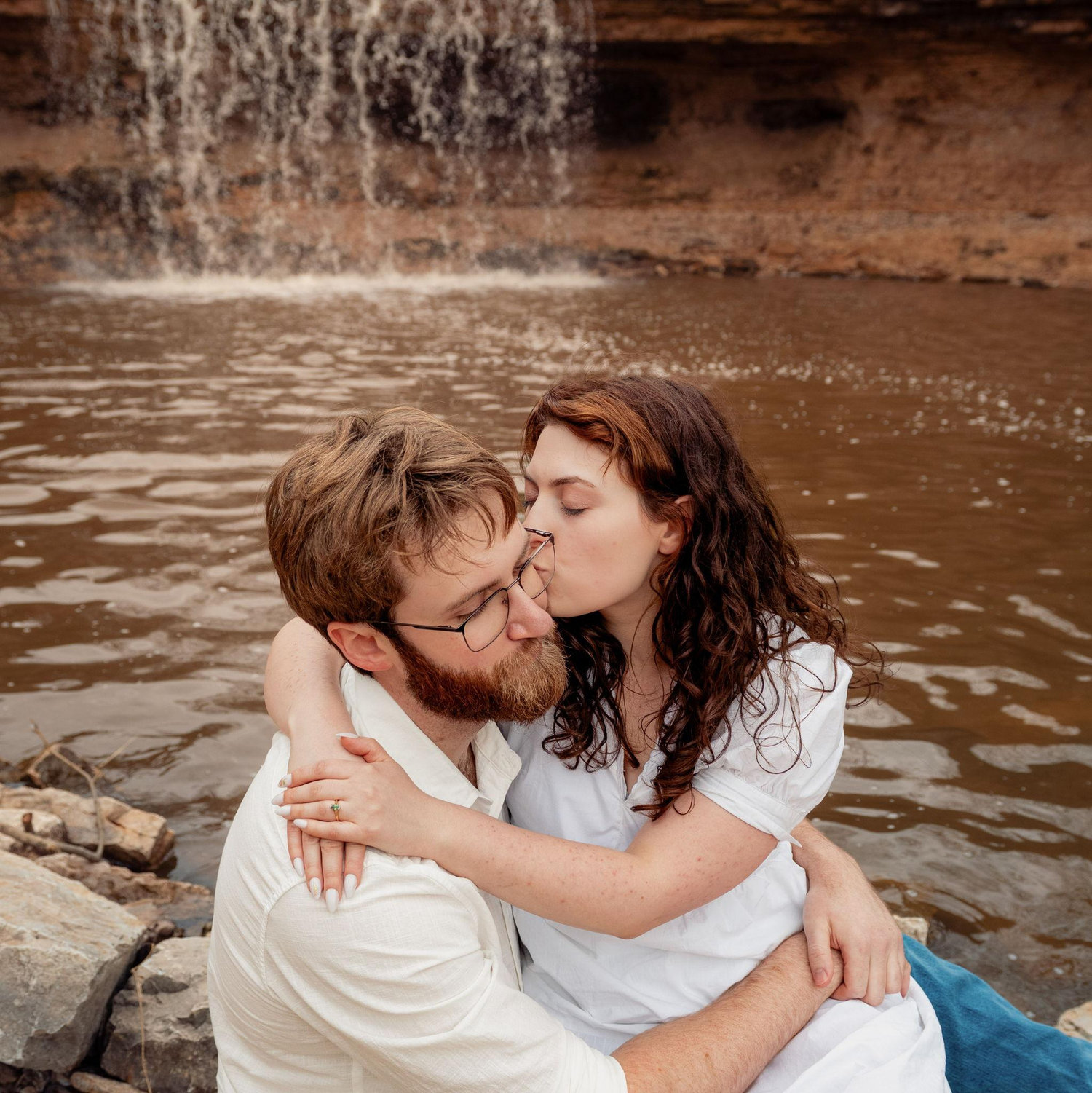Engagement photo at Fonferek Glen in Bellevue, Wisconsin.
Photographer: Allard Images
