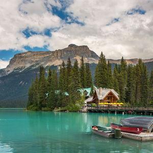 Canoe Emerald Lake