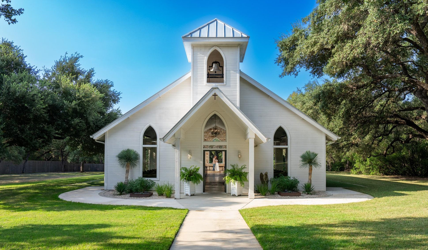 The Wedding Website of Joana Gonzalez and Michael Simpson