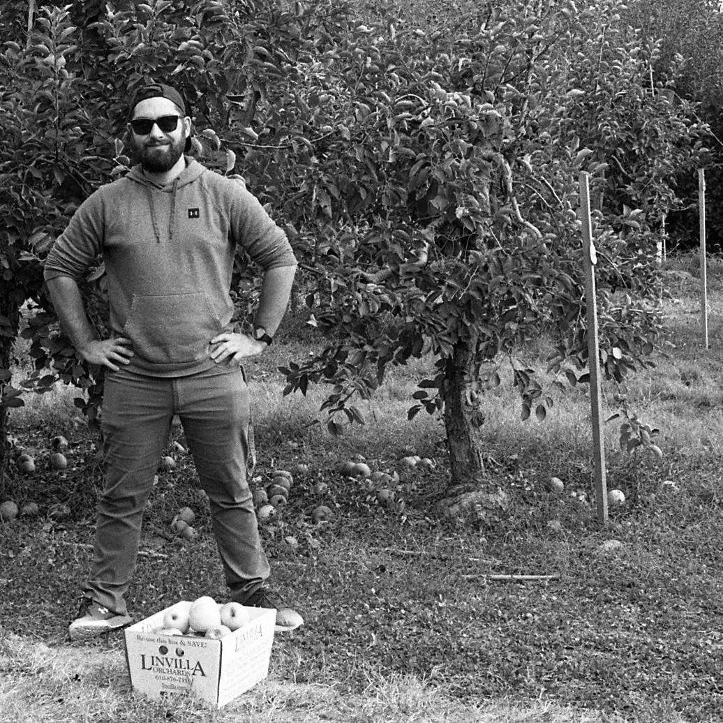 We went apple picking while Hannah was in a film photography class